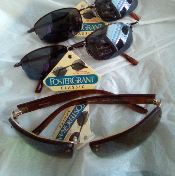 Coach Glasses Case $38 + free sunglasses - Picture 6 of 6
